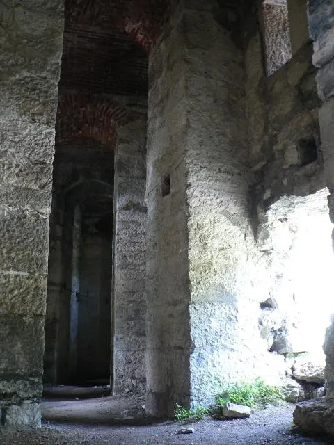 Forte Tagliata Scala e Fontanelle - Interno della caponiera