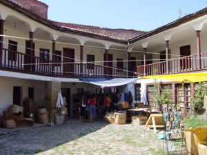 Korçe - Elbasann Inn (2009)