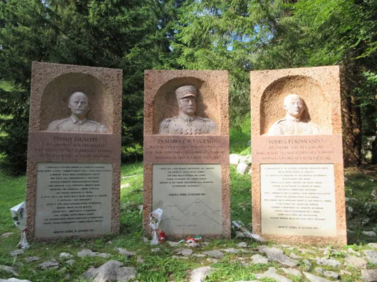 Monumenti alle medaglie d'oro al valor militare