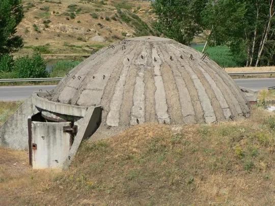 Bunker per cannoni da 120 mm