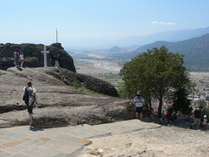 Meteora  - Croce e panorama su Kalampaka