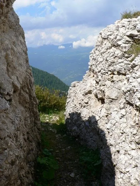 Monte Ortigara - sentiero in trincea