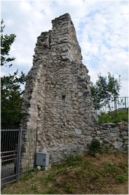 L'ingresso di Castel Penede