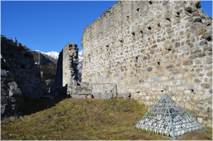Mura di Castel Restor