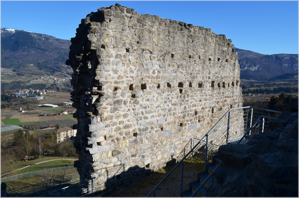 Mura di Castel Restor