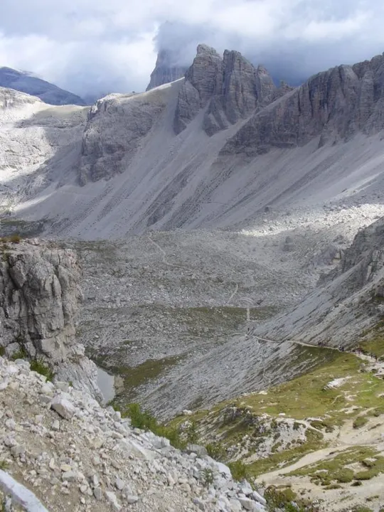 Locatelli - Il sentiero lungo l'Alpe dei Piani