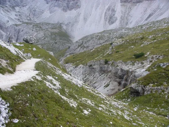 Locatelli - Vista del sentiero dall'Alpe dei Piani
