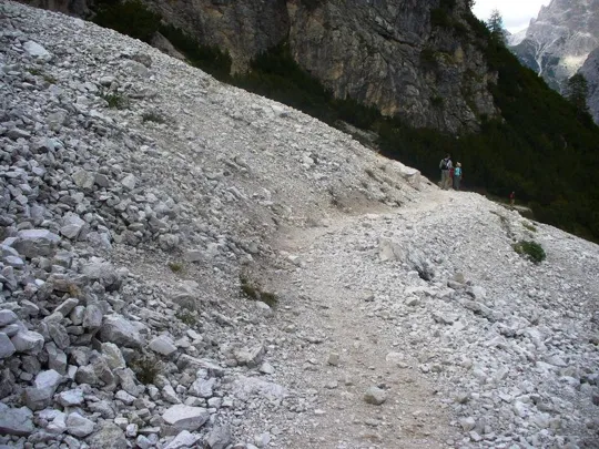 Locatelli - Sentiero su ghiaione