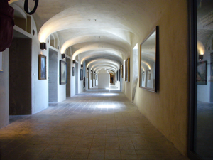 Gli interni del Forte Rite - corridoio centrale