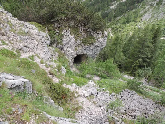 Rifugio Falier - grotta deposito